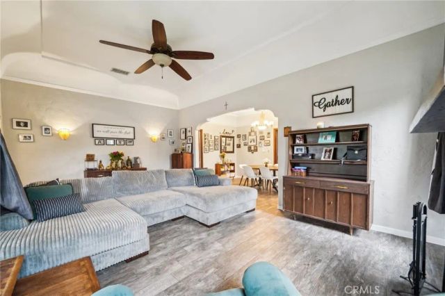 891 N 9th Street, Colton, CA 92324