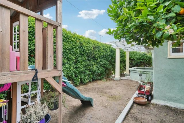 891 N 9th Street, Colton, CA 92324