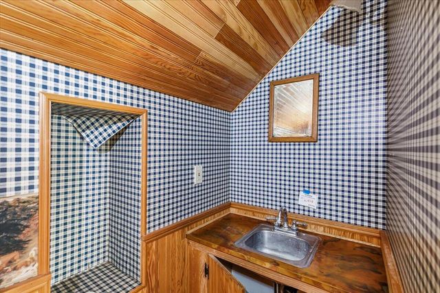 507 Jackpine Drive, Grants Pass, OR 97526