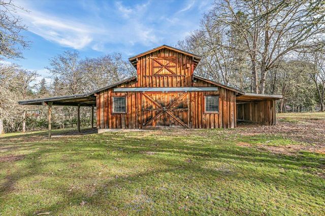 507 Jackpine Drive, Grants Pass, OR 97526