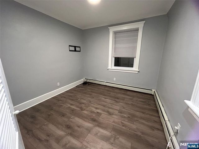 413 W Englewood Avenue, Teaneck, NJ 07666