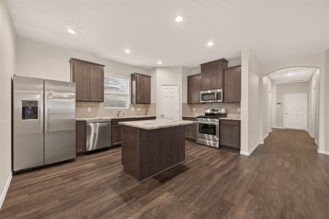 13129 Leisure Cove Drive, La Marque, TX 77568