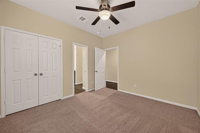 13129 Leisure Cove Drive, La Marque, TX 77568