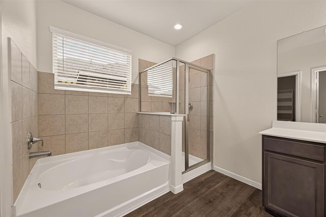 13129 Leisure Cove Drive, La Marque, TX 77568