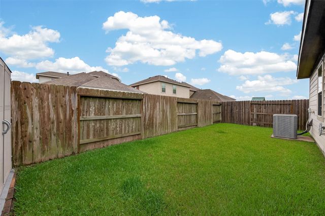 13129 Leisure Cove Drive, La Marque, TX 77568