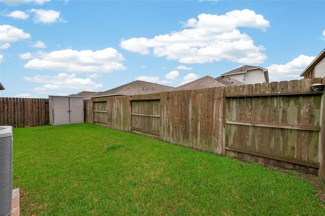 13129 Leisure Cove Drive, La Marque, TX 77568