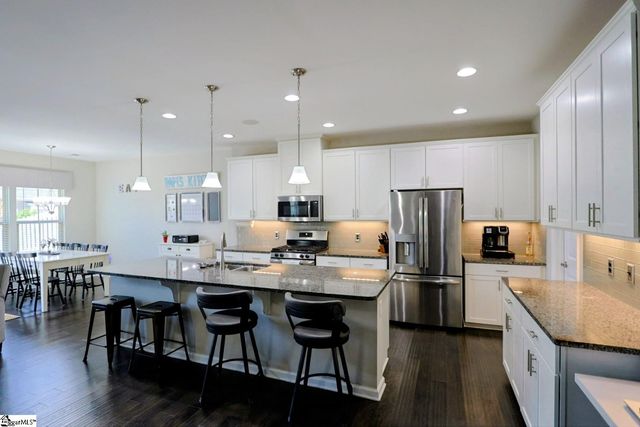 301 Farlow Court, Simpsonville, SC 29681