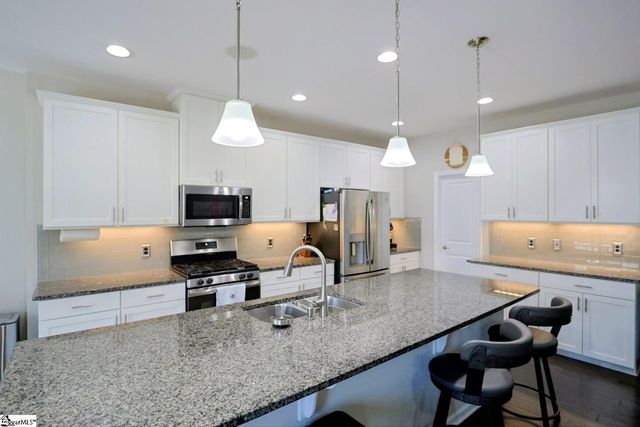 301 Farlow Court, Simpsonville, SC 29681