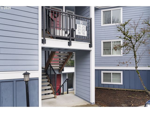 47 EAGLE CREST Dr 15, Lake Oswego, OR 97035