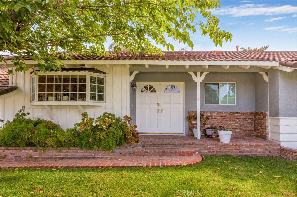 10900 Rathburn Avenue, Porter Ranch, CA 91326 — exterior