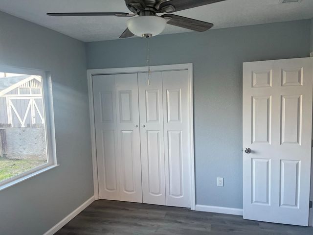 392 N Ferger Avenue, Fresno, CA 93701