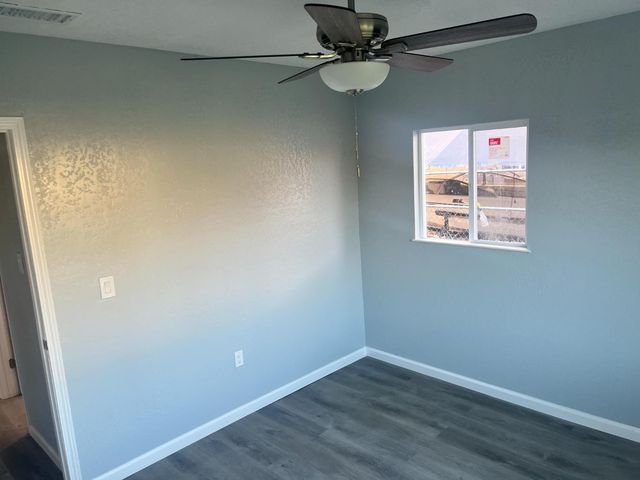 392 N Ferger Avenue, Fresno, CA 93701