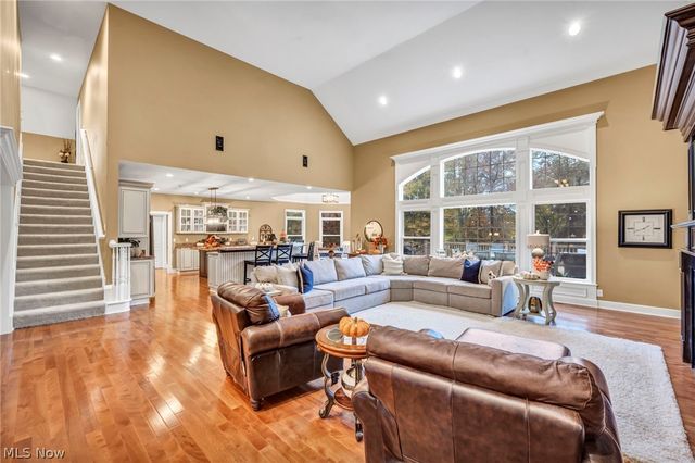 8933 Mountain View Drive, Mentor, OH 44060