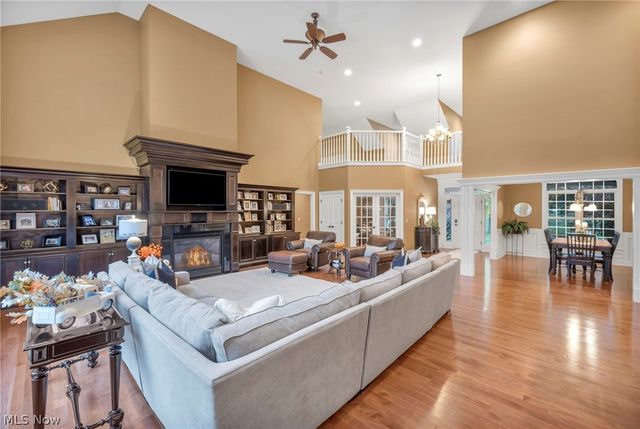 8933 Mountain View Drive, Mentor, OH 44060