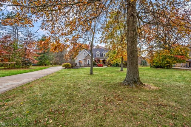 8933 Mountain View Drive, Mentor, OH 44060