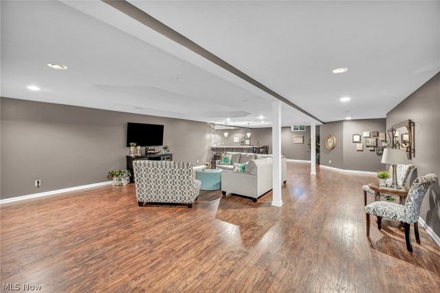 8933 Mountain View Drive, Mentor, OH 44060