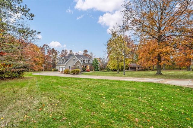 8933 Mountain View Drive, Mentor, OH 44060