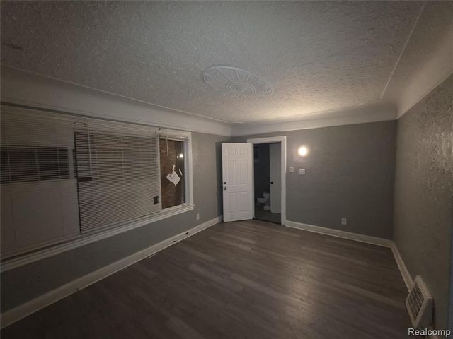 15097 Steel Street, Detroit, MI 48227