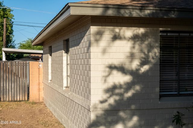 3621 N 21ST Drive, Phoenix, AZ 85015