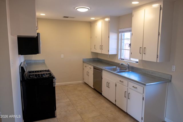 3621 N 21ST Drive, Phoenix, AZ 85015