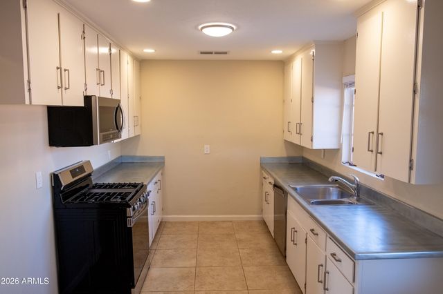 3621 N 21ST Drive, Phoenix, AZ 85015
