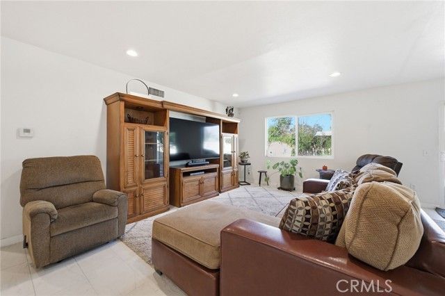 1080 Sapphire, Corona, CA 92882