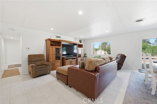 1080 Sapphire, Corona, CA 92882