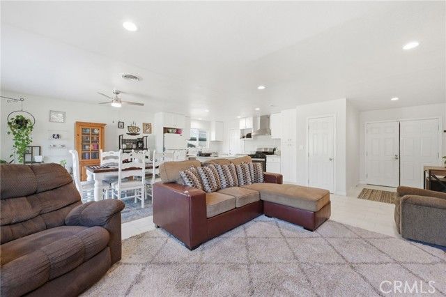 1080 Sapphire, Corona, CA 92882