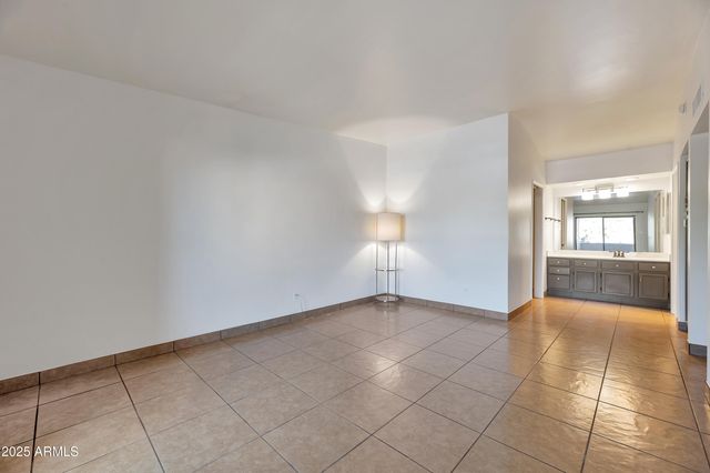 7950 E Starlight Way Unit 210, Scottsdale, AZ 85250