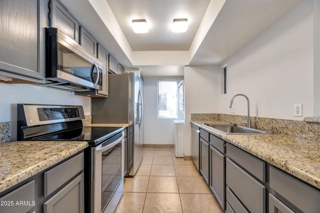 7950 E Starlight Way Unit 210, Scottsdale, AZ 85250