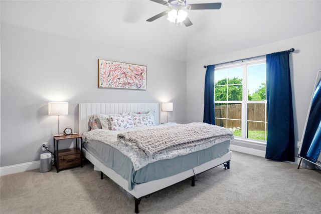 214 Clover Circle, Weatherford, TX 76086