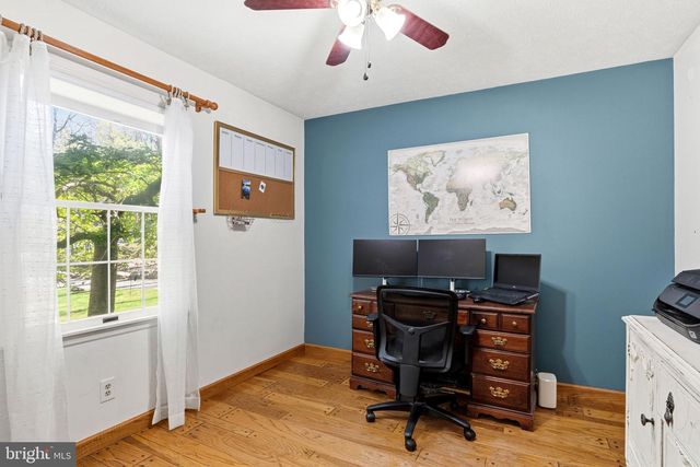 662 SHANNON RD, Boiling Springs, PA 17007