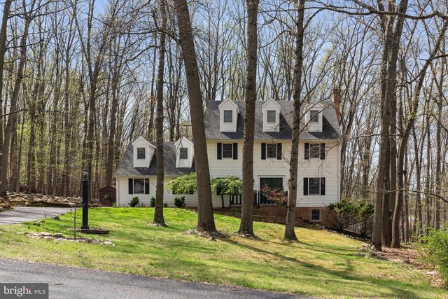 662 SHANNON RD, Boiling Springs, PA 17007