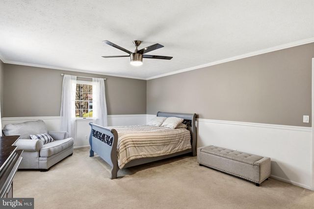 662 SHANNON RD, Boiling Springs, PA 17007