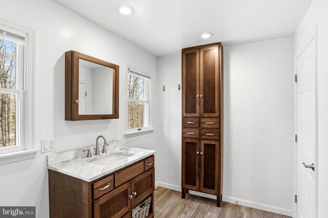 662 SHANNON RD, Boiling Springs, PA 17007