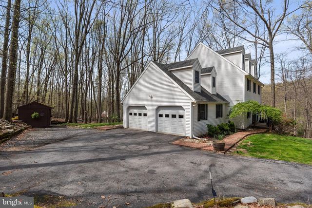 662 SHANNON RD, Boiling Springs, PA 17007