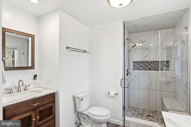 662 SHANNON RD, Boiling Springs, PA 17007