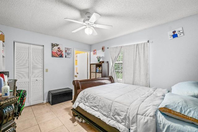 5697 Boynton Bay Circle, Boynton Beach, FL 33437