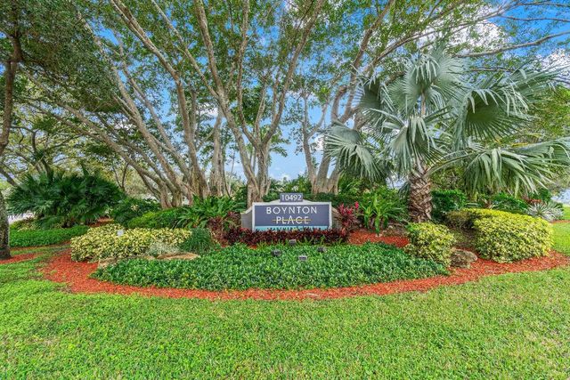 5697 Boynton Bay Circle, Boynton Beach, FL 33437