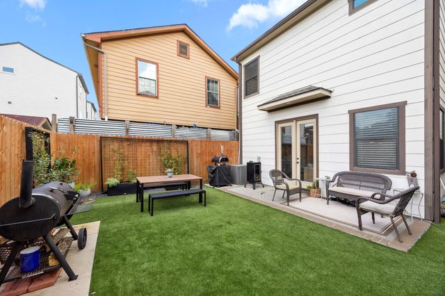 5907 Kiam Street B, Houston, TX 77007