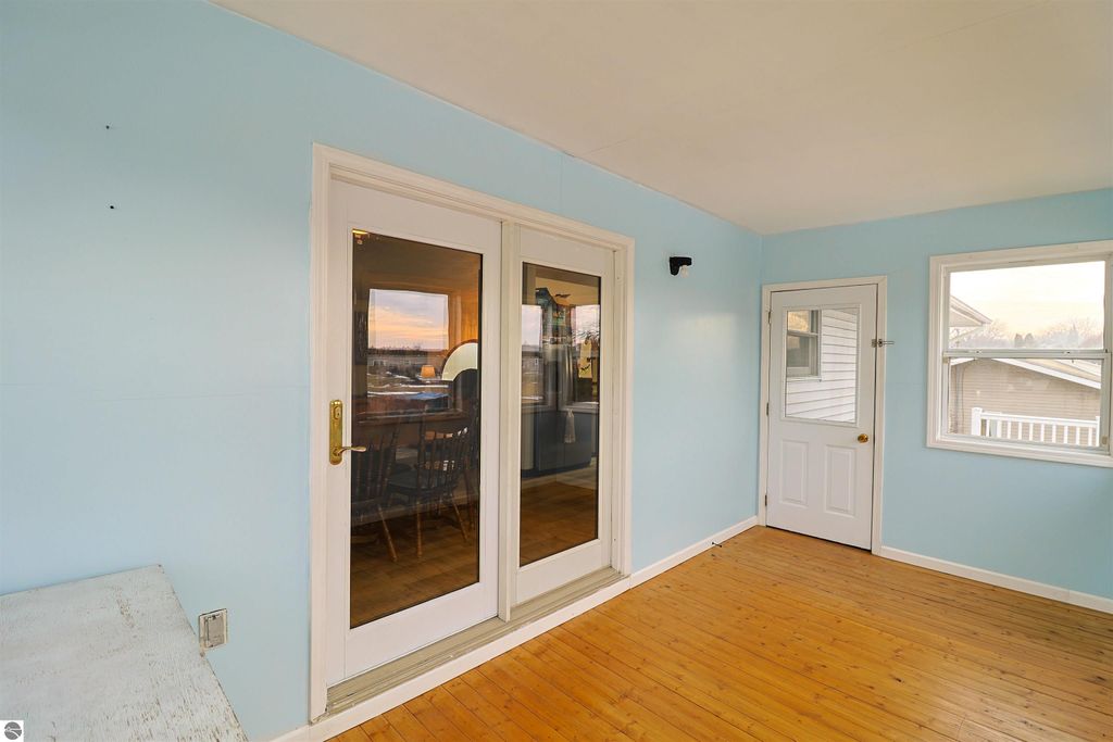 Image 14 of property listing at 2332 O'Connor Drive, Mt Pleasant, MI 48858