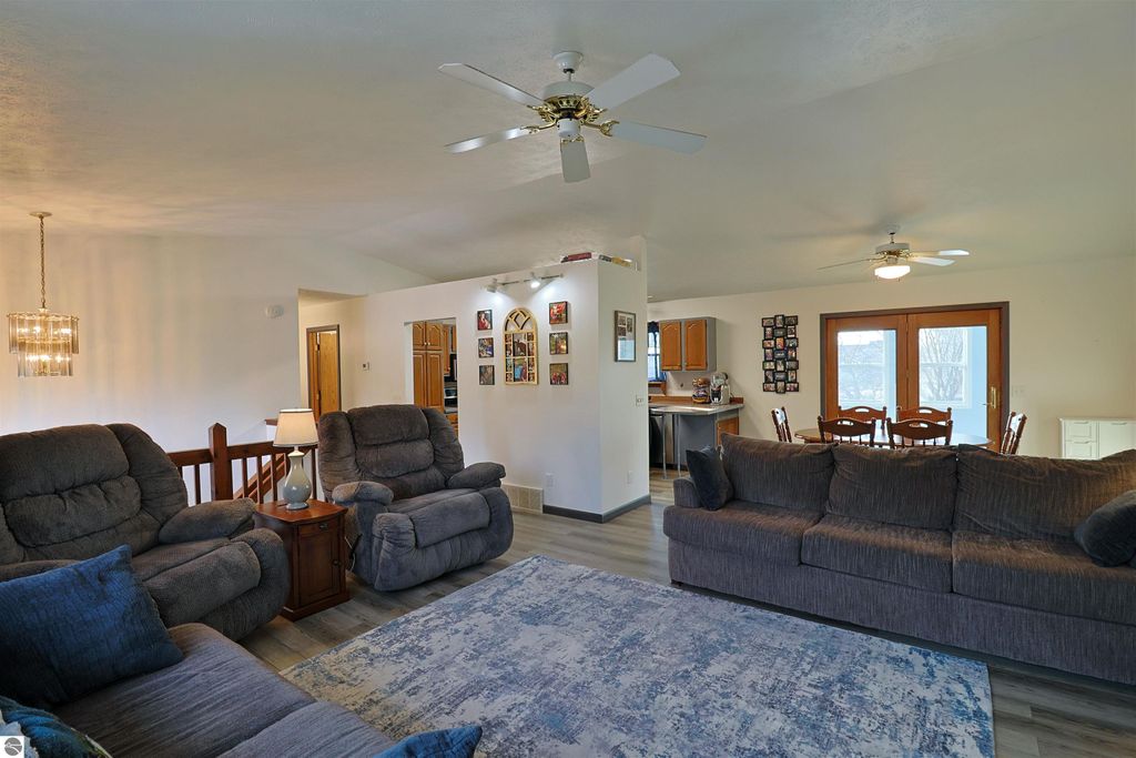 Image 5 of property listing at 2332 O'Connor Drive, Mt Pleasant, MI 48858