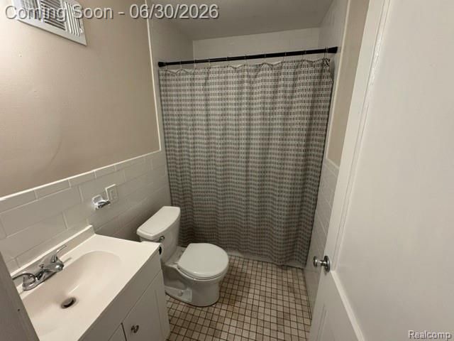 1825 Barrett Avenue, Royal Oak, MI 48067