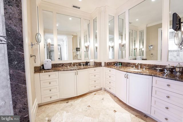 10222 IRON GATE RD, Potomac, MD 20854