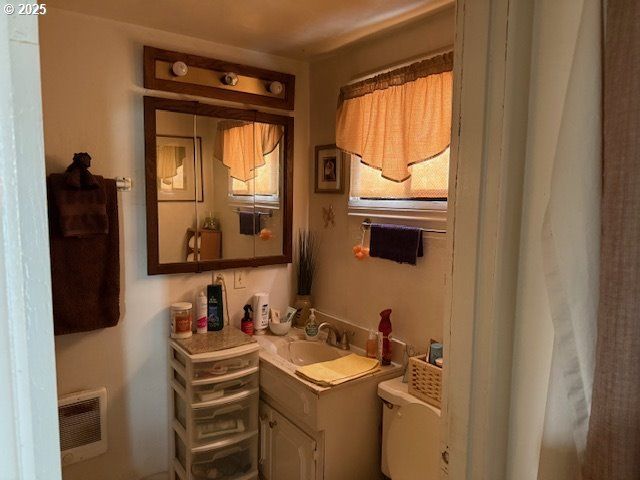 8325 Se DIVISION St, Portland, OR 97266
