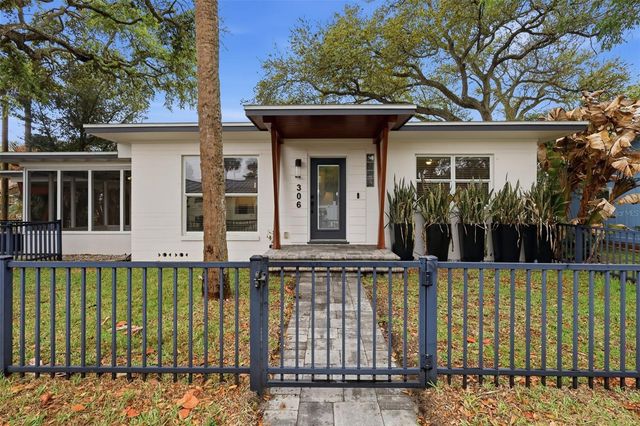 306 S PINE STREET, New Smyrna Beach, FL 32169