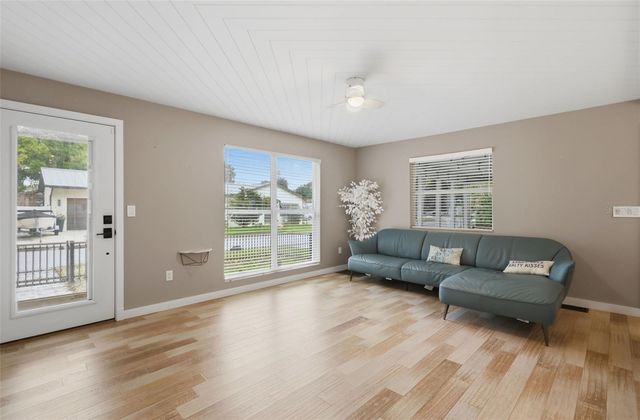 306 S PINE STREET, New Smyrna Beach, FL 32169