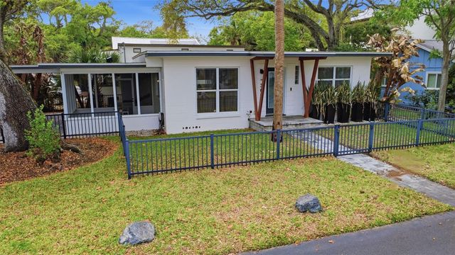 306 S PINE STREET, New Smyrna Beach, FL 32169