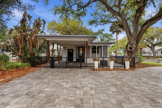 306 S PINE STREET, New Smyrna Beach, FL 32169