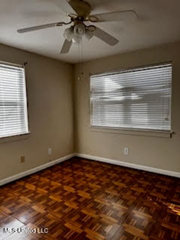 322 Main Street, Biloxi, MS 39530